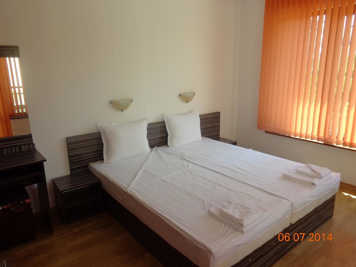 Гостевой дом Adri Guest House Несебр-28